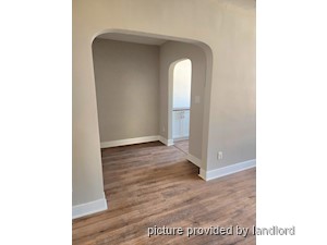 Bachelor apartment for rent in Etobicoke