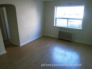 Bachelor apartment for rent in Etobicoke