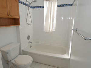 3+ Bedroom apartment for rent in TORONTO