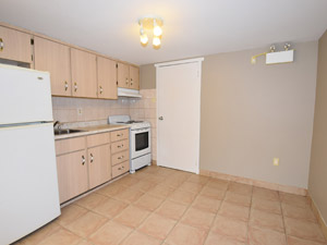 Bachelor apartment for rent in TORONTO