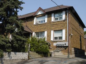 Rental House Jane-Bloor, Toronto, ON