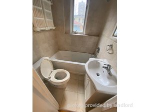 Bachelor apartment for rent in Toronto