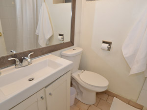 2 Bedroom apartment for rent in Toronto