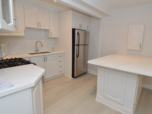 3+ Bedroom apartment for rent in TORONTO 