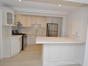 3+ Bedroom apartment for rent in TORONTO 