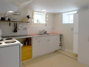 Bachelor apartment for rent in TORONTO