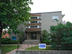 Rental Low-rise 1049 Lawrence Ave W, North York, ON