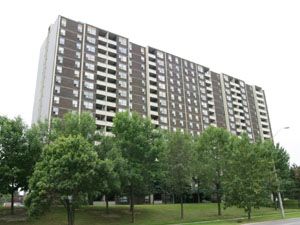 Rental High-rise 3275 Sheppard Ave E, Toronto, ON