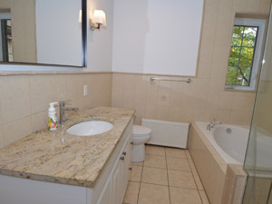 3+ Bedroom apartment for rent in TORONTO