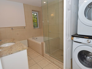 3+ Bedroom apartment for rent in TORONTO