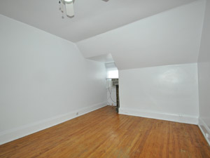 Bachelor apartment for rent in TORONTO
