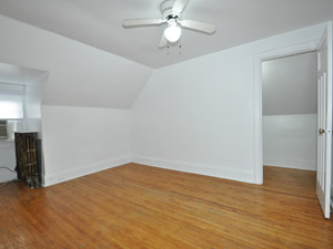 Bachelor apartment for rent in TORONTO