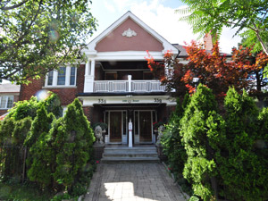 Bachelor apartment for rent in TORONTO