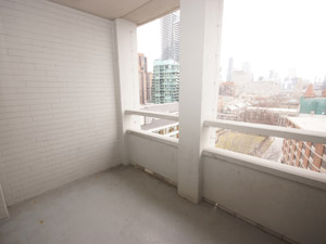 Bachelor apartment for rent in TORONTO 