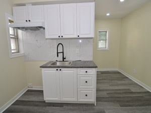 Bachelor apartment for rent in TORONTO 