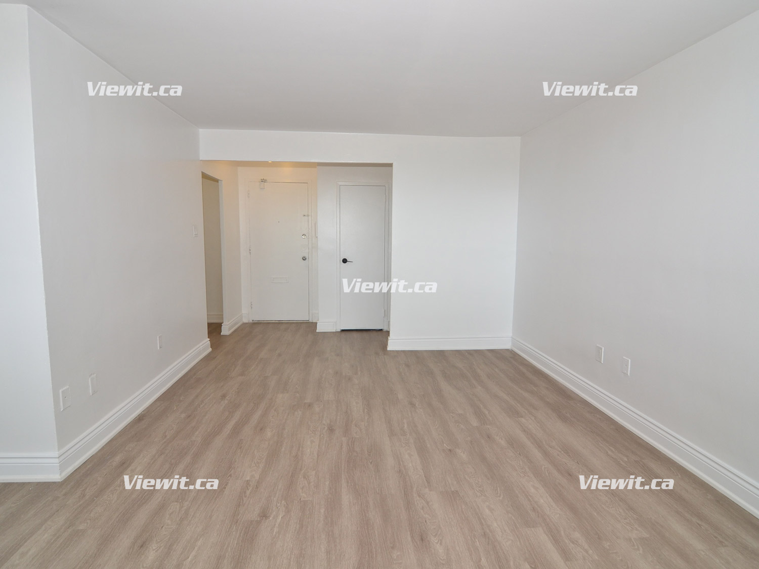 For rent 65 Thorncliffe Park D East York, 2 bdrm Viewit 74208