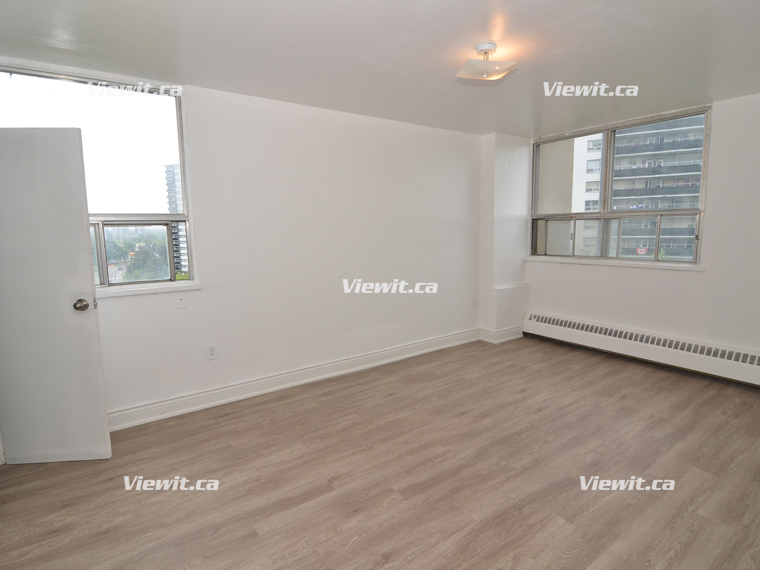 For rent 65 Thorncliffe Park D East York, 2 bdrm Viewit 74208