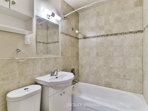 Bachelor apartment for rent in ETOBICOKE