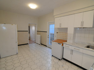 3+ Bedroom apartment for rent in Toronto