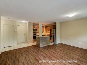 Bachelor apartment for rent in ETOBICOKE