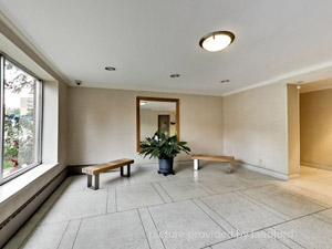Bachelor apartment for rent in Toronto
