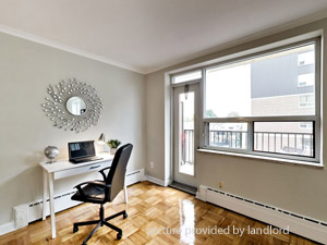 Bachelor apartment for rent in Toronto