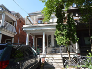 Bachelor apartment for rent in TORONTO
