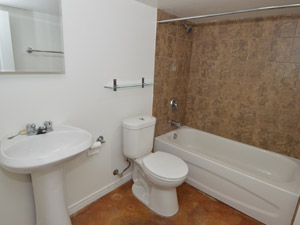 3+ Bedroom apartment for rent in TORONTO