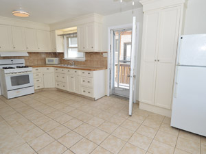 3+ Bedroom apartment for rent in RICHMOND HILL