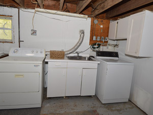 3+ Bedroom apartment for rent in RICHMOND HILL