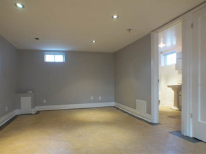 Bachelor apartment for rent in YORK    