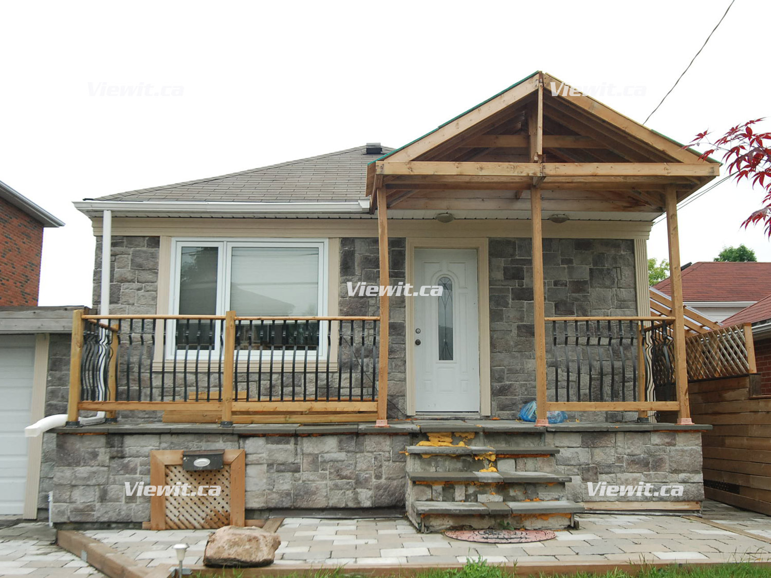 For rent Victoria ParkLawrenc Scarborough, 1 bdrm Viewit 93839