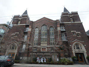 3+ Bedroom apartment for rent in TORONTO  