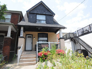 Rental House 168 Bastedo Ave, Toronto, ON