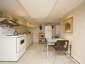 1 Bedroom apartment for rent in TORONTO 