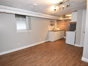 Bachelor apartment for rent in TORONTO 