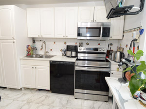 3+ Bedroom apartment for rent in TORONTO